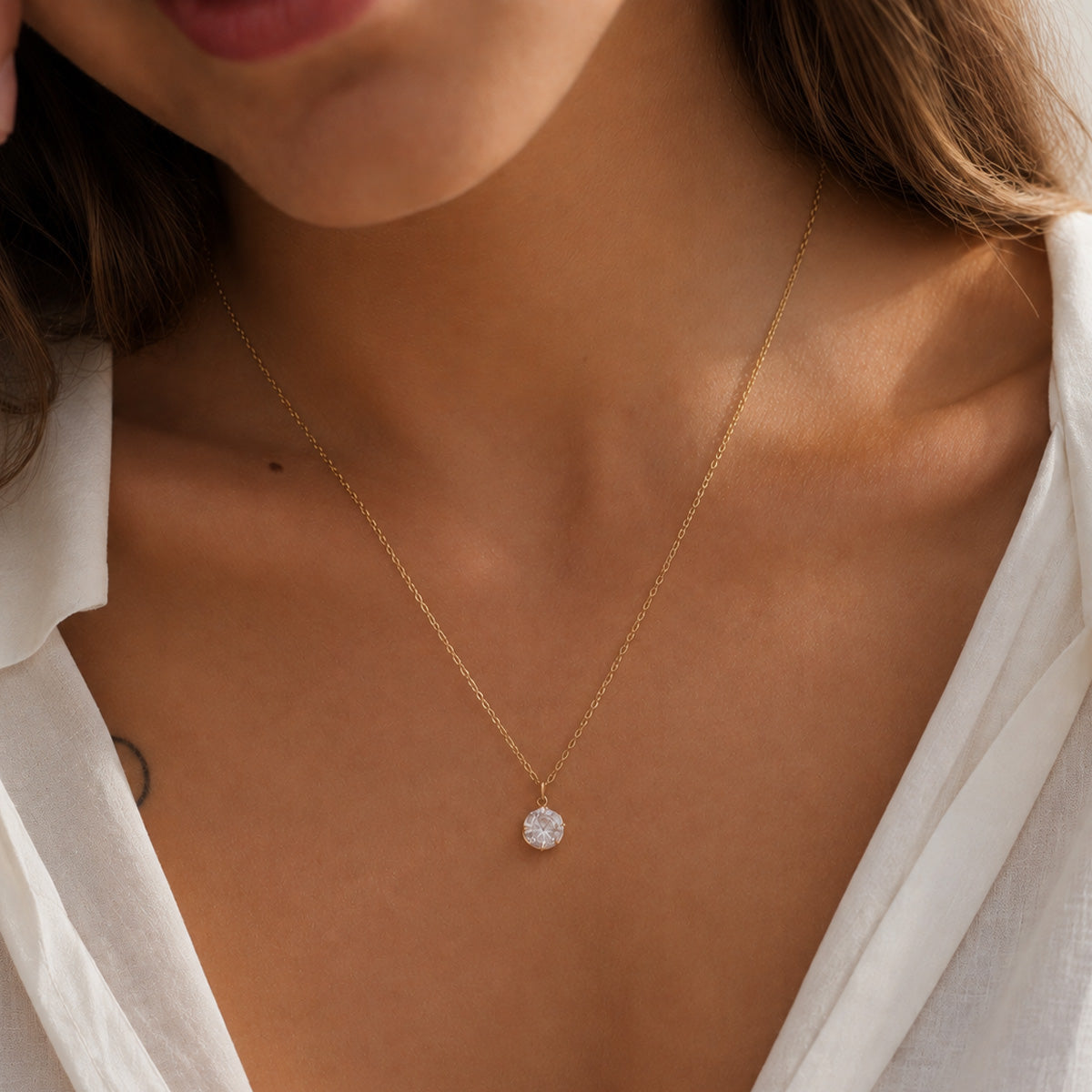COLLAR PUNTO DE LUZ