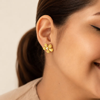 ARETES FLOR MINI Y PERLA WATERPROOF