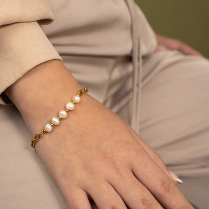 PULSERA PERLAS DE RÍO CHUNKY